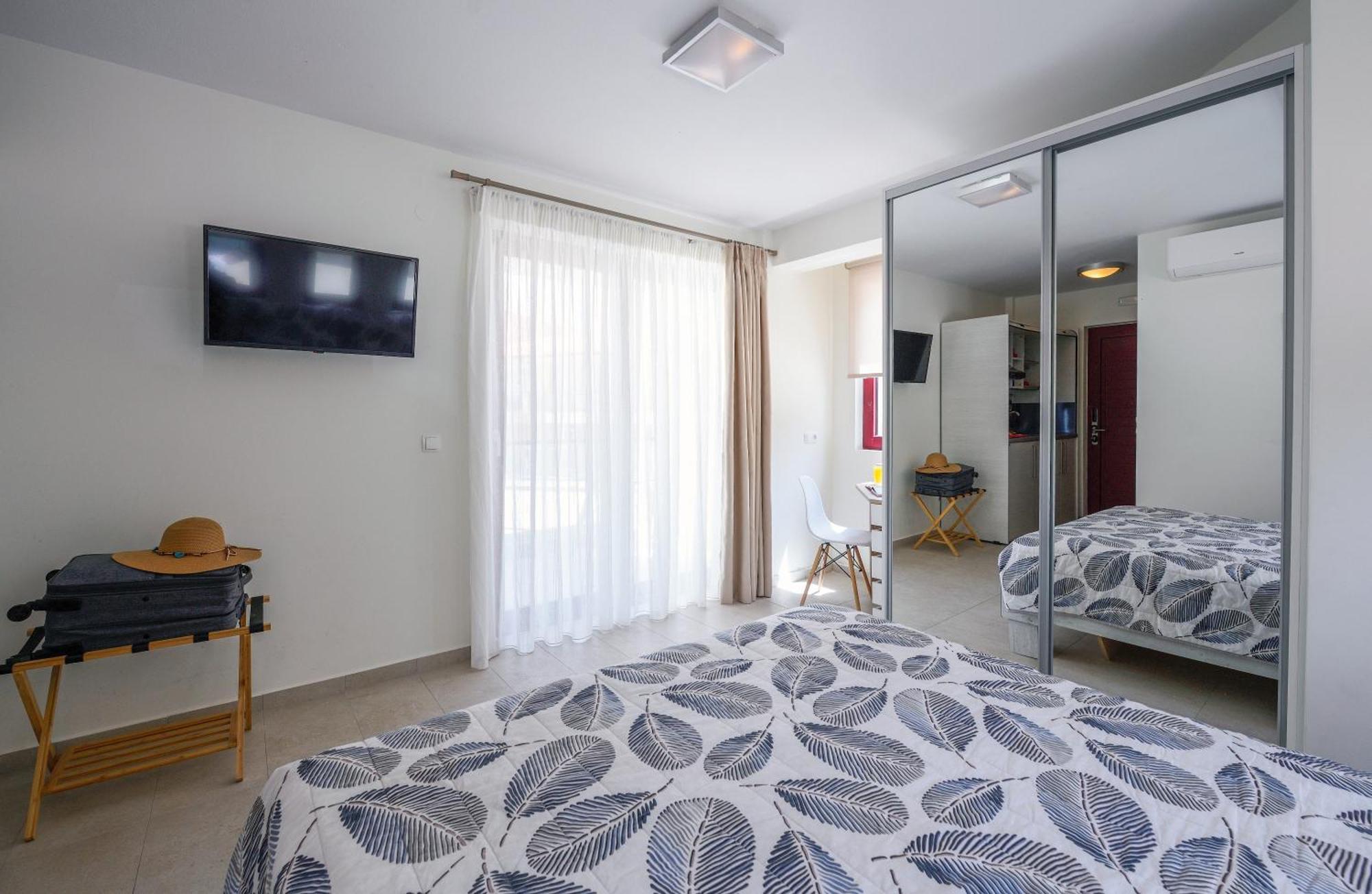 Elpiniki Luxury Rooms 尼坡帝 外观 照片